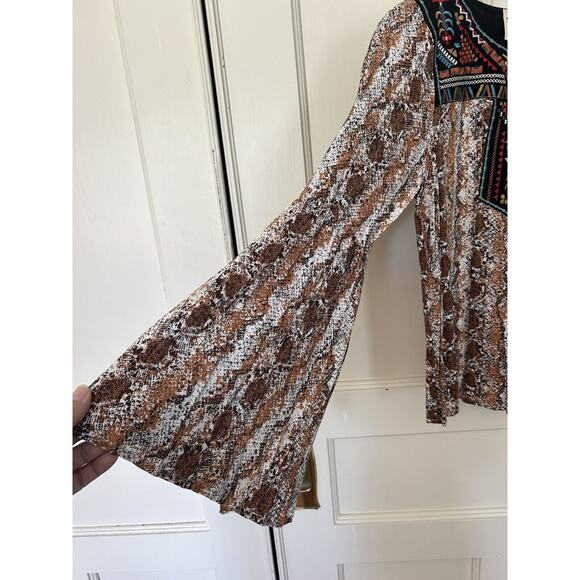Savannah Jane Embroidered Blouse Womens Size Small Animal Print Boho NWT - Picture 3 of 9